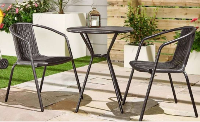 Outdoor bistro set for balcony and garden use